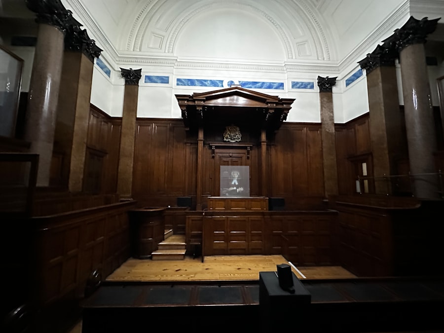 Photo Courtroom scene