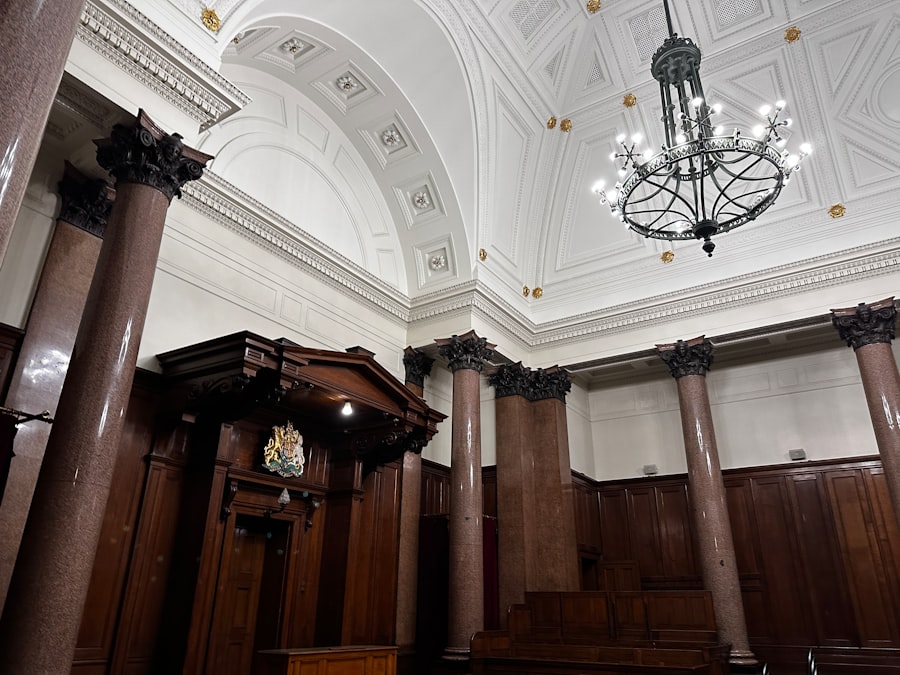 Photo Courtroom scene