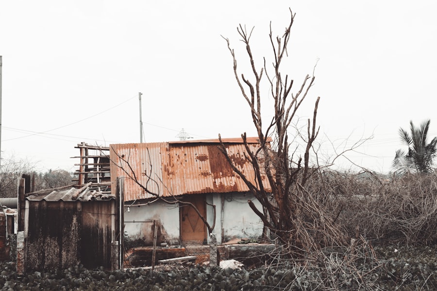 Photo Damaged house