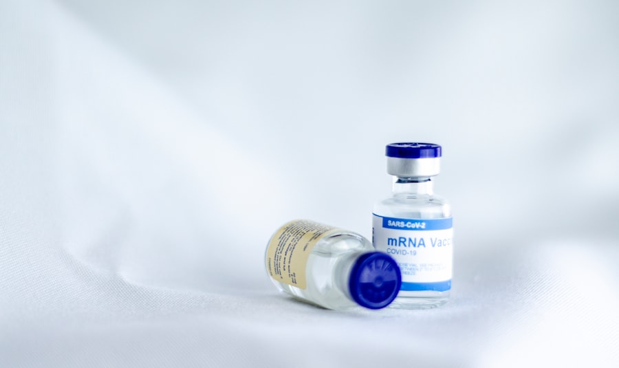 Photo Vaccine vial